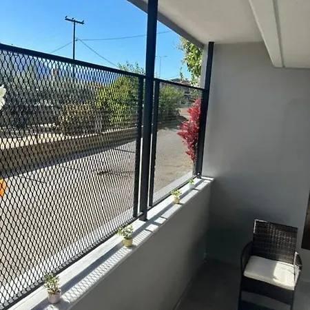 Apartamento Letsios Steel4 *
