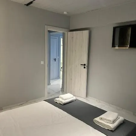 Apartamento Letsios Steel4 *